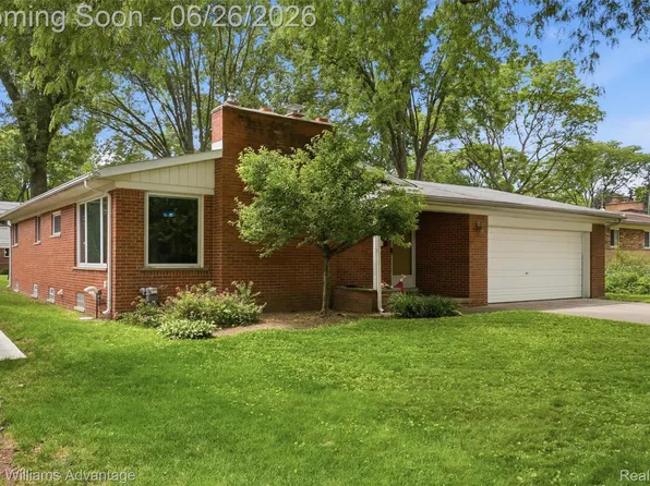 33007 Grennada St, Livonia, MI 48154