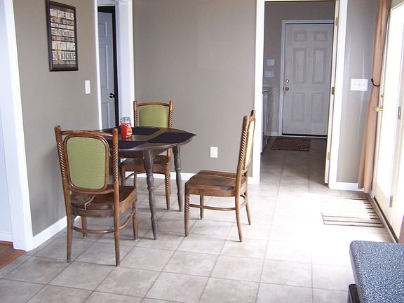 4th image of 1600 McFarland Dr