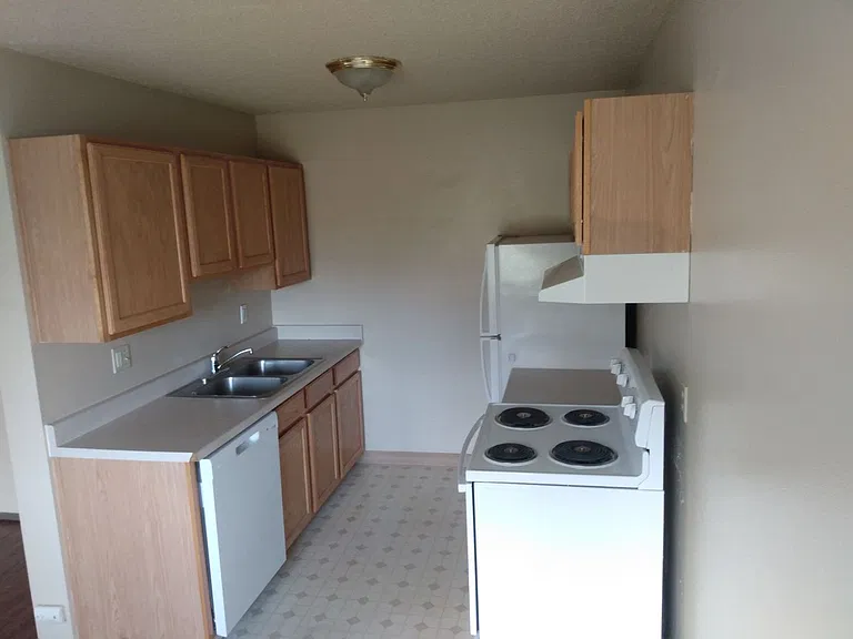 1920 Arthur St #15 — Photo 5