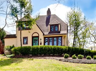 200 Ravine Rd, Hinsdale, IL 60521