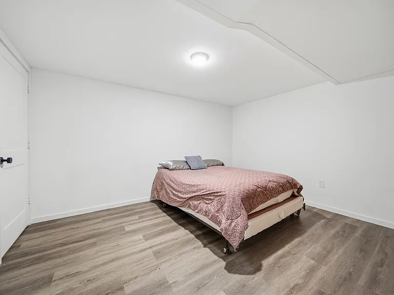 19531 Scenery Dr — Photo 15