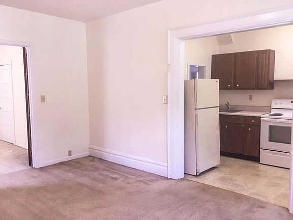 5th image of 291 E 16th Ave APT A