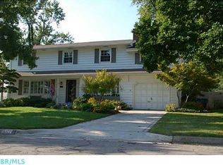 991 Lansmere Ln, Columbus, OH 43220