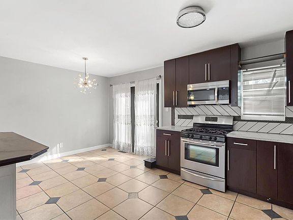 4th image of 10410 Maddox Pl