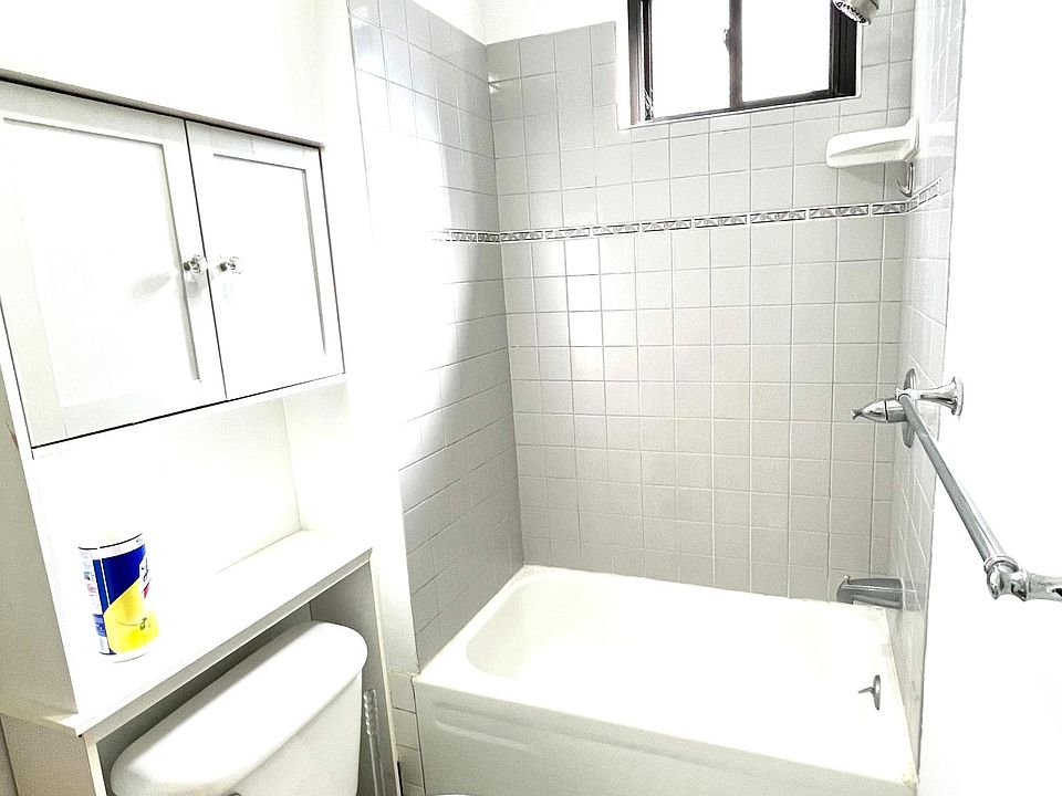 2nd image of 511 Court St