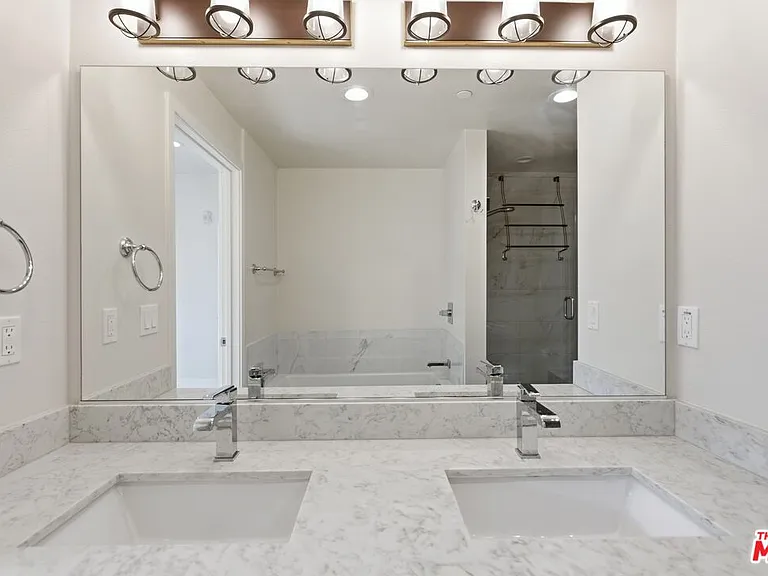 627 Deep Valley Dr #Penthouse 620 — Photo 20
