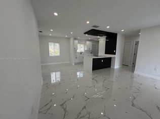 Golden Highlands Est, Miami Gardens, FL 33054