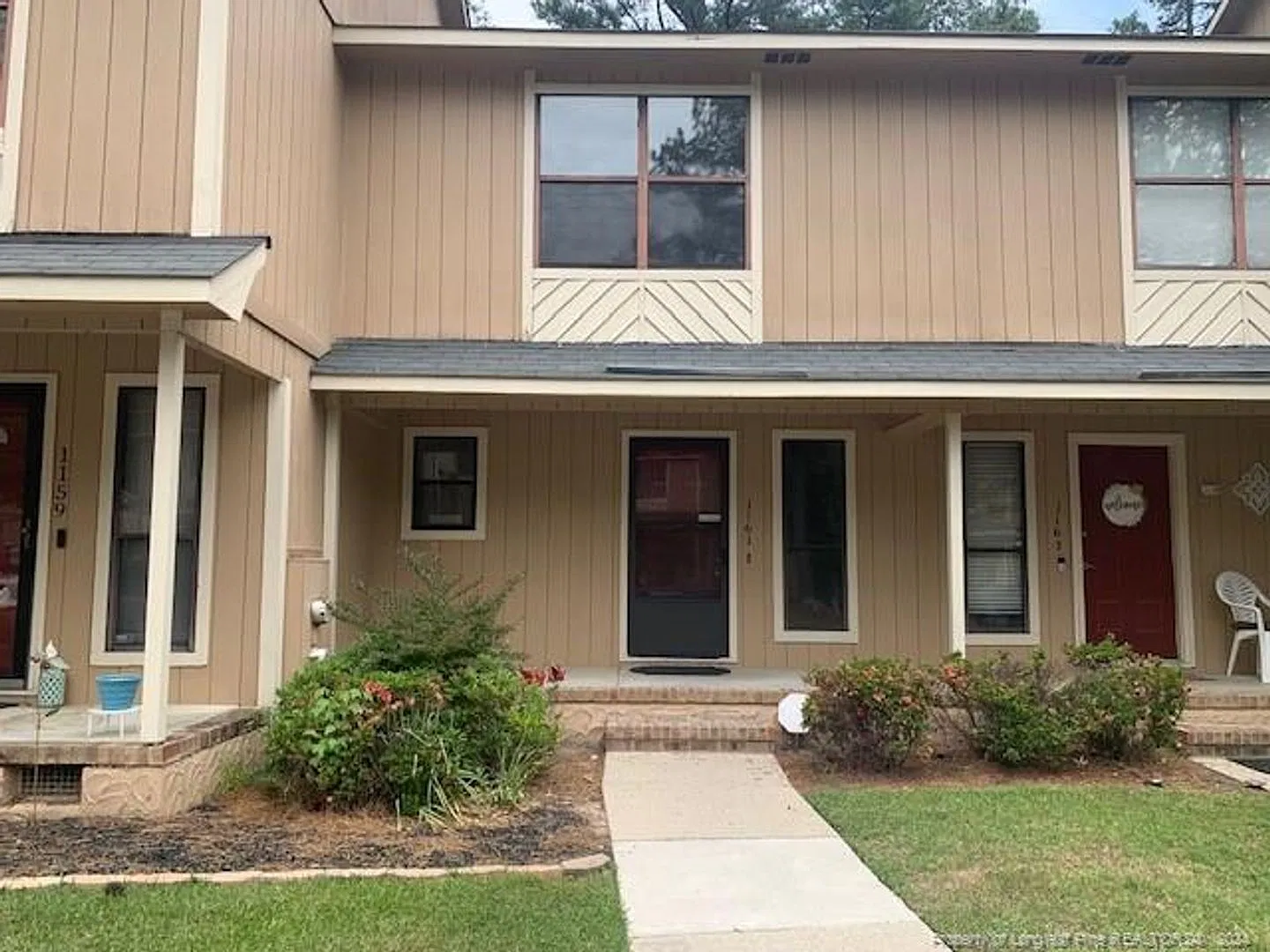 Karen Lake Townhomes — Photo 1