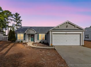 46 Old English Ln, Spring Lake, NC 28390