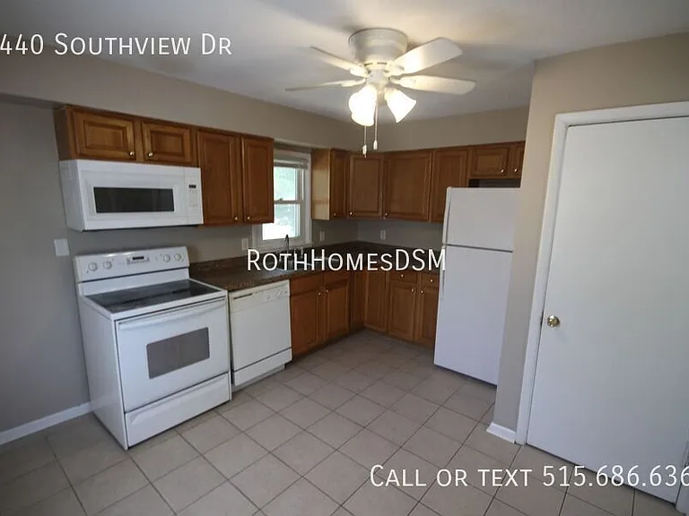 7440 Southview Dr — Photo 3