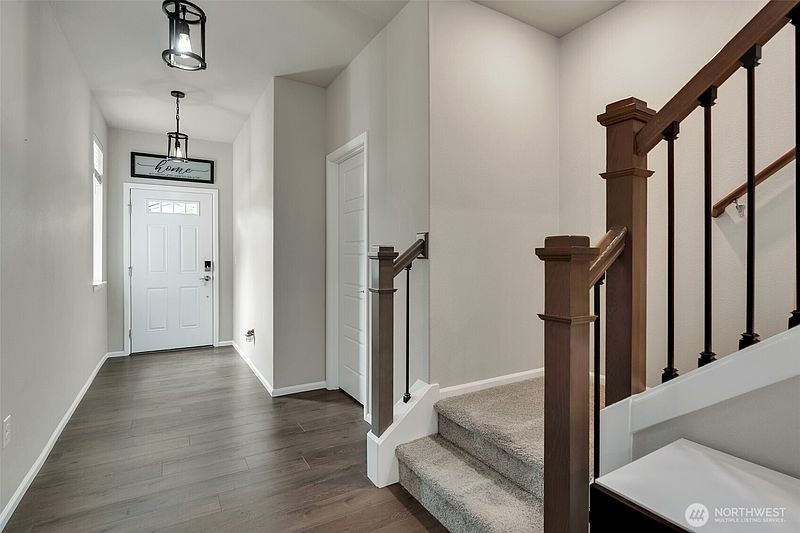 5th image of 32670 Stuart Avenue SE