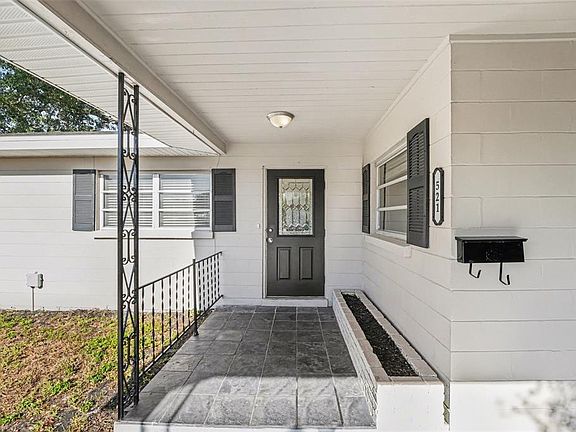 3rd image of 521 W Palmeden Dr