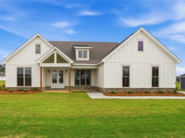 1109 Clara Dr, Valley, AL 36854