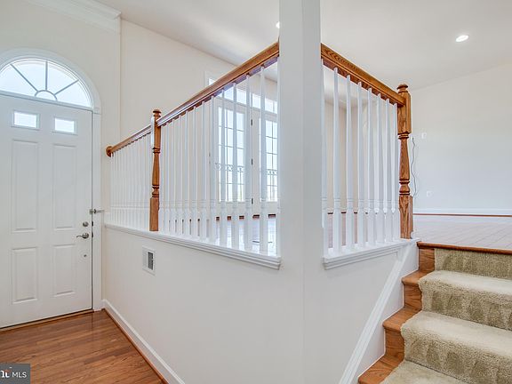 2nd image of 6202 Royal Crest Ln