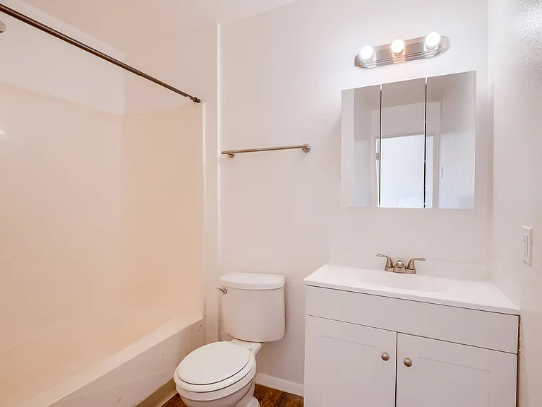 North Central (Stone and Prince), 2 story apartment complex with a/c! — Photo 11