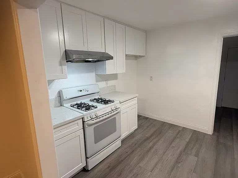 9824B Arrow Hwy — Photo 1