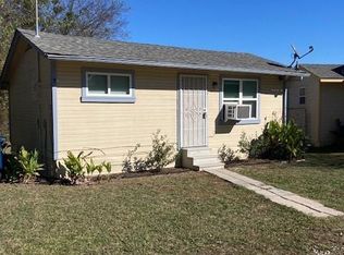 402 Uhl Rd, Red Oak, TX 75154