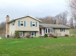 6832 Hampsher Rd, New Franklin, OH 44216