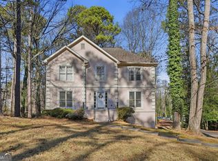 2940 Summit Dr, Jonesboro, GA