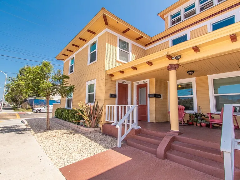 Charming 1-Bed/1-Bath Unit One Block From The Heart Of Barrio Logan! $1000 Deposit! — Photo 16