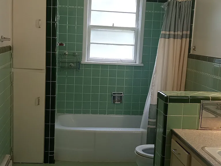 1s full bathroom