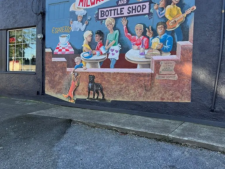 Close to Milwaukie Cafe