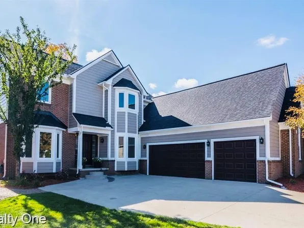 59700 Glacier Ct, Washington, MI 48094