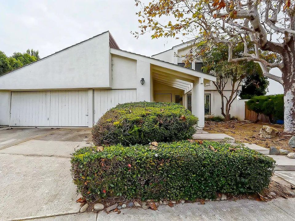 1st image of 24052 Leeward Dr