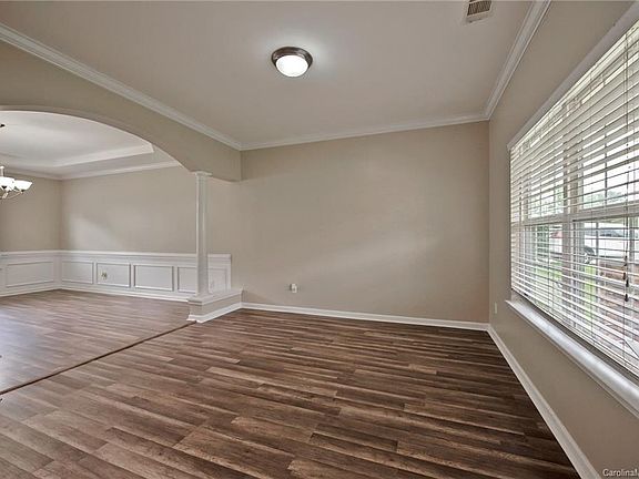 5th image of 770 Mott Shue Dr