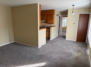 8712 W 70th St #NA, Overland Park, KS 66204