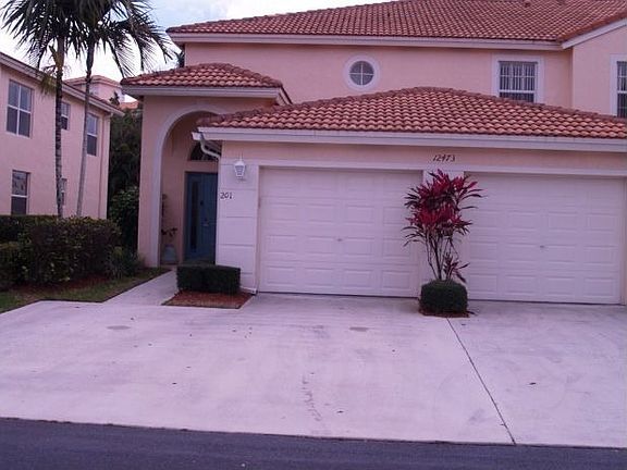 2nd image of 12473 Crystal Pointe Dr Unit 201