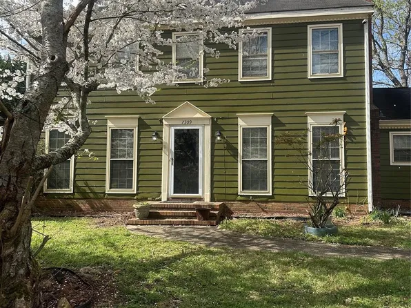 7309 Palmetto Ct, Charlotte, NC 28227