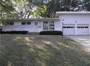 6300 N Park Ave, Kansas City, MO 64118