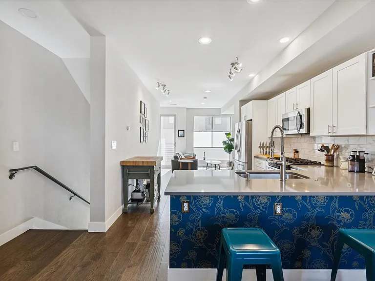 Kitchen with quartz countertops