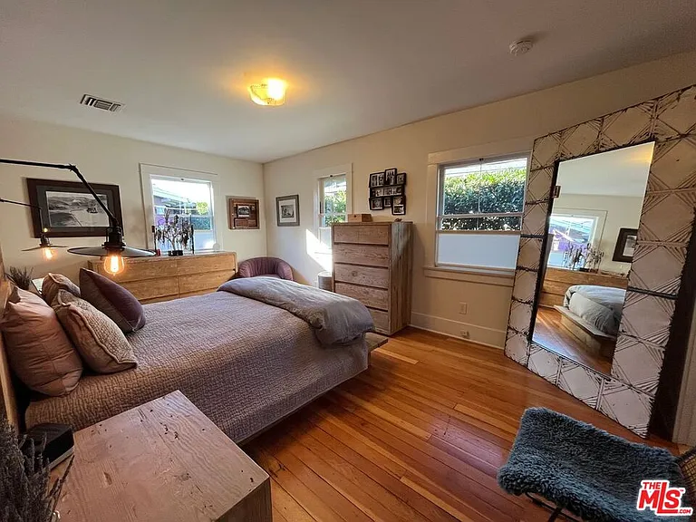 1315 N McCadden Pl — Photo 14