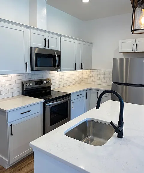 103 3rd St #309 — Photo 21