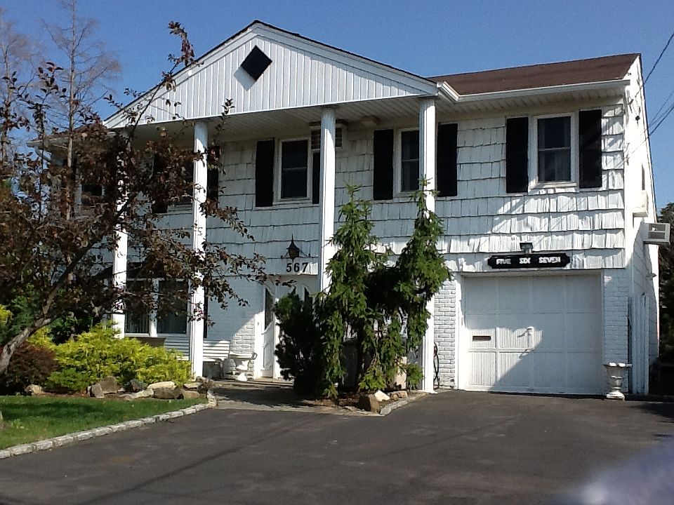 1st image of 567 Hemlock Dr