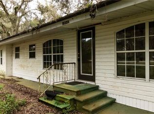 18940 Ravenswood Rd, Altoona, FL 32702