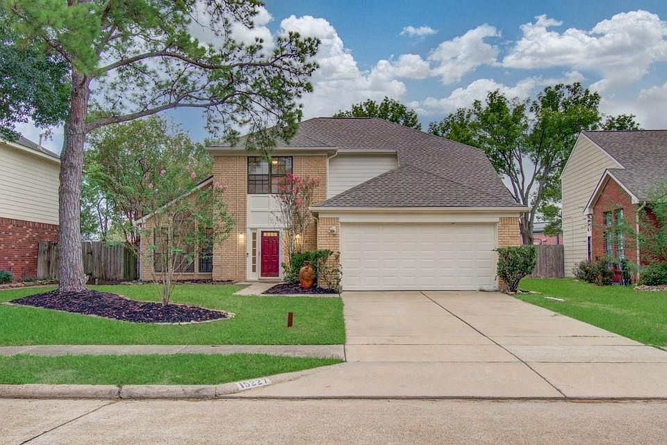 1st image of 15227 Hillside Park Way