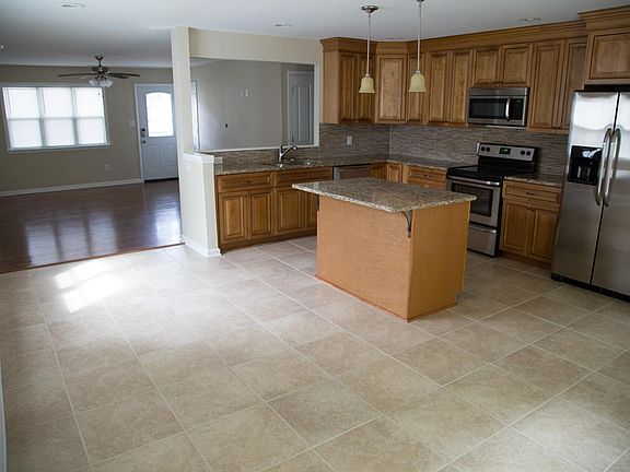 5th image of 1122 Gatling Dr