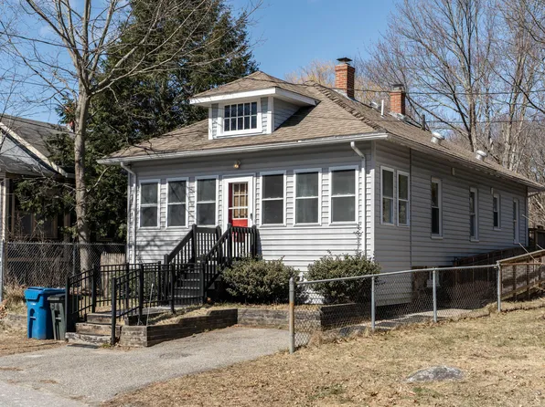 30 Woodlawn Avenue, Portland, ME 04103