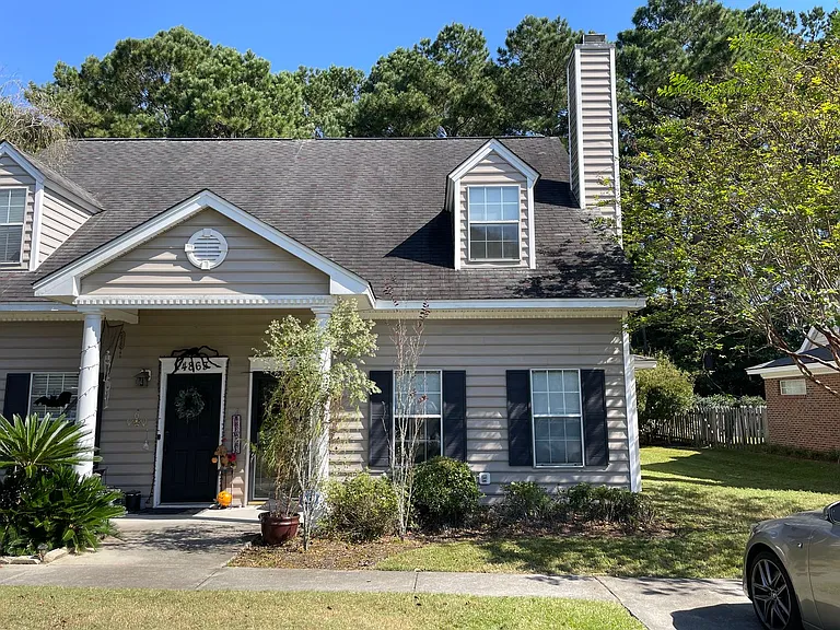 4865 Habersham Ln — Photo 1