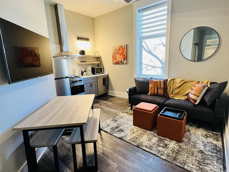 200 S Pikes Peak Ave #4 — Photo 1