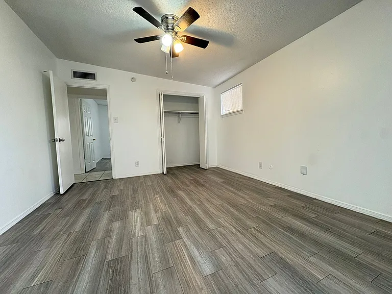 10316 Ashwood Dr — Photo 32