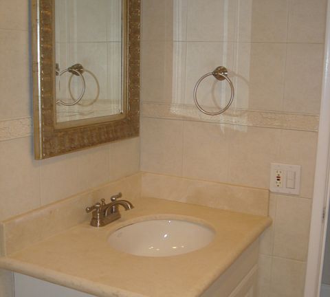 3rd image of 907 Cypress Ter APT 203