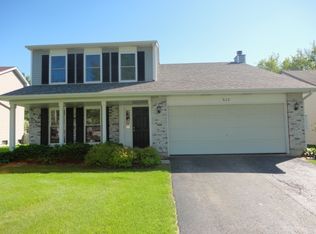 628 Hampton Cir #0, Elgin, IL 60120