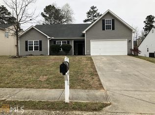 915 Roxeywood Dr, Winder, GA 30680