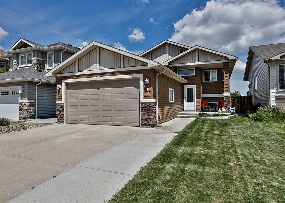 1st image of 111 Firelight Way W