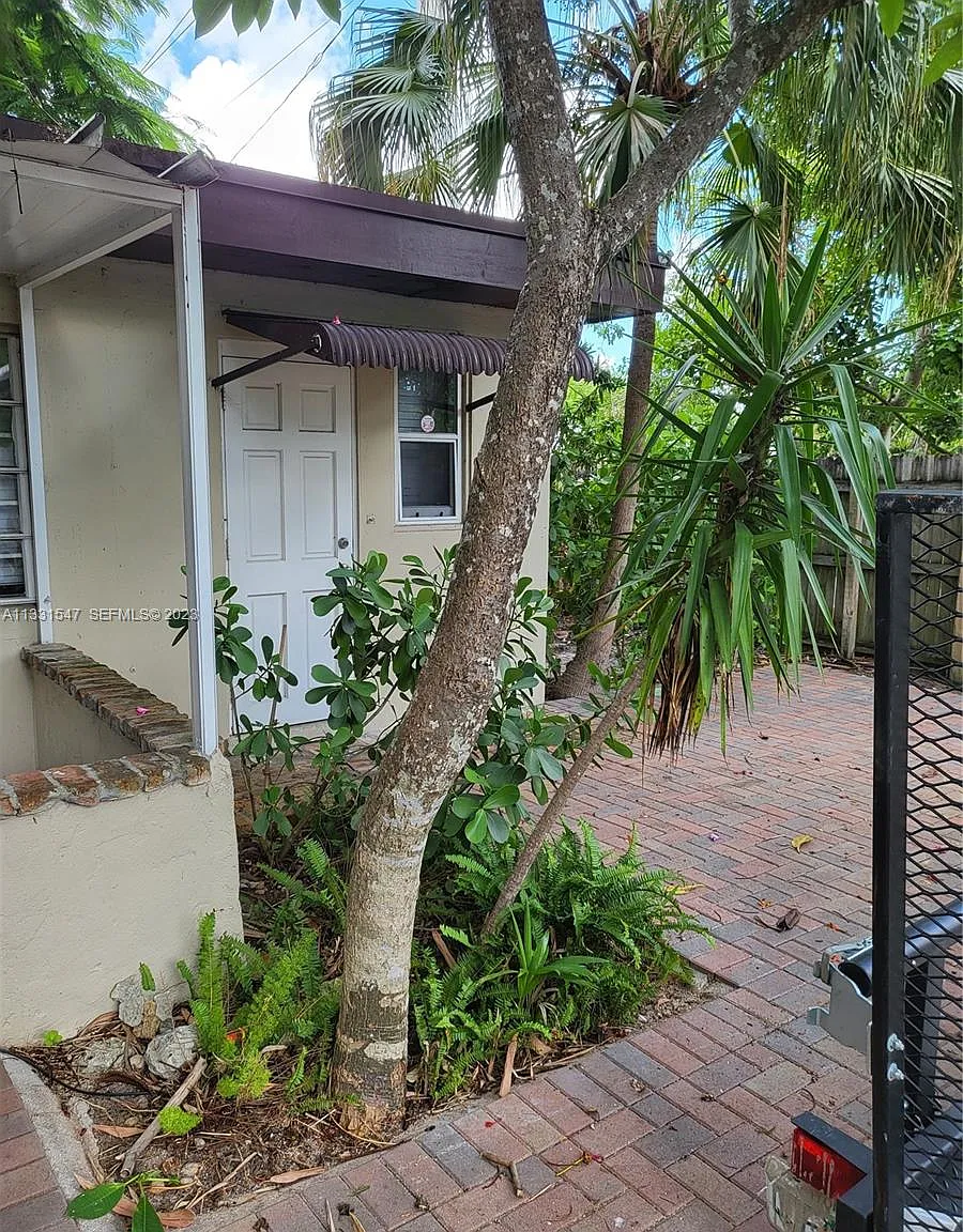 3 bed, 1485 sqft, $2,700 — Photo 1