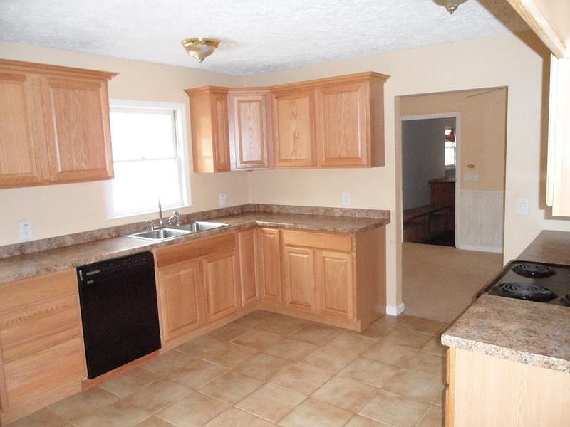 2nd image of 5120 Allen Rd